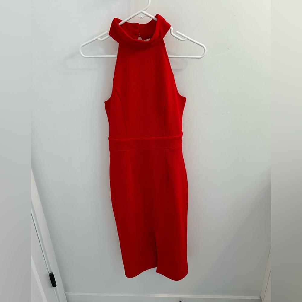 Lulu’s red halter dress